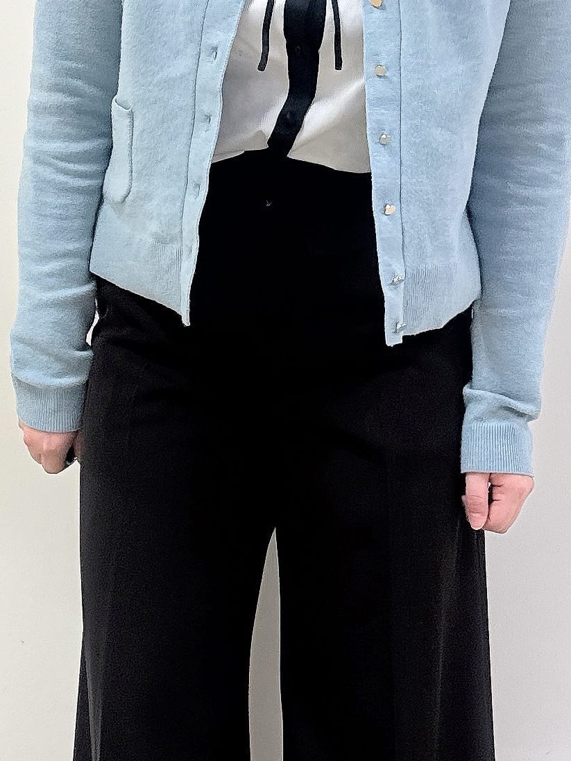 なかもとあきさんの「DRESSTERIOR｜◆ウォッシャブルコットンカシミヤカーディガン」を使ったコーディネート