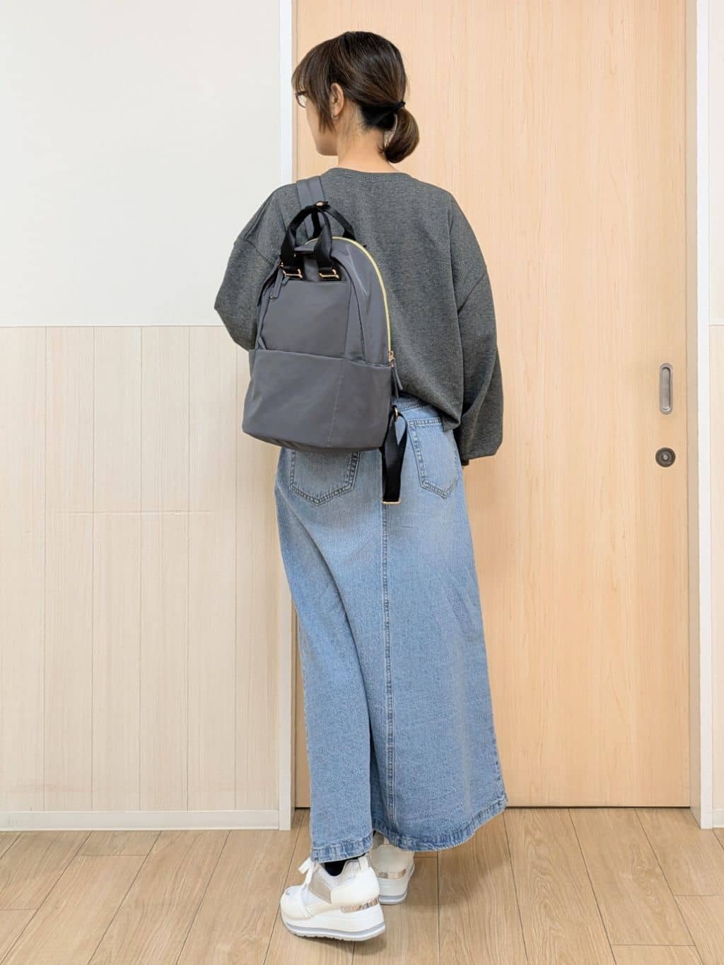 YuAさんの「SHOO･LA･RUE｜【洗濯機可/S-LL】コーデの主役になる ロゴアソート 裏毛スウェット」を使ったコーディネート