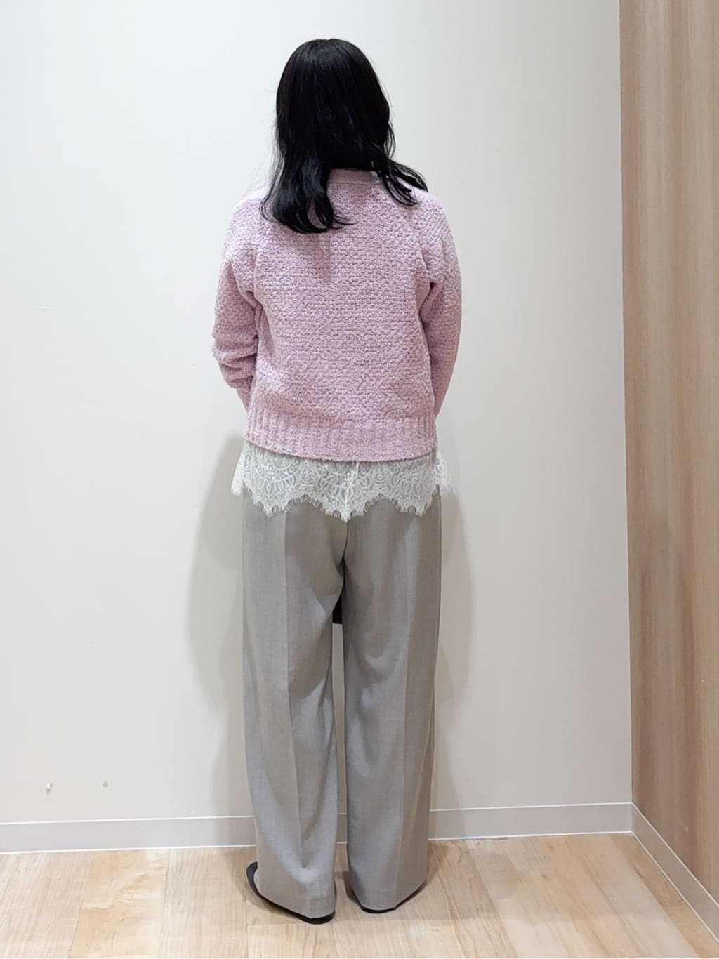 miraiさんの「grove｜高評価！【洗える】リラックスして着たい、Vネックカーディガン」を使ったコーディネート