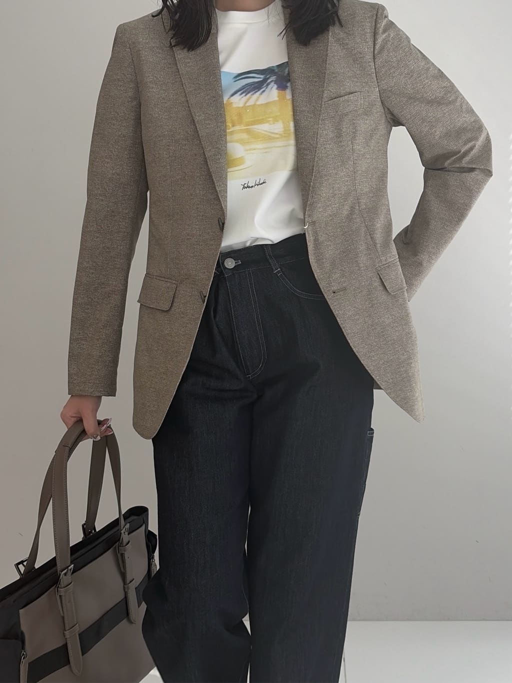 Akutagawaさんの「TAKEO KIKUCHI｜マラケシュ フォト Tシャツ」を使ったコーディネート