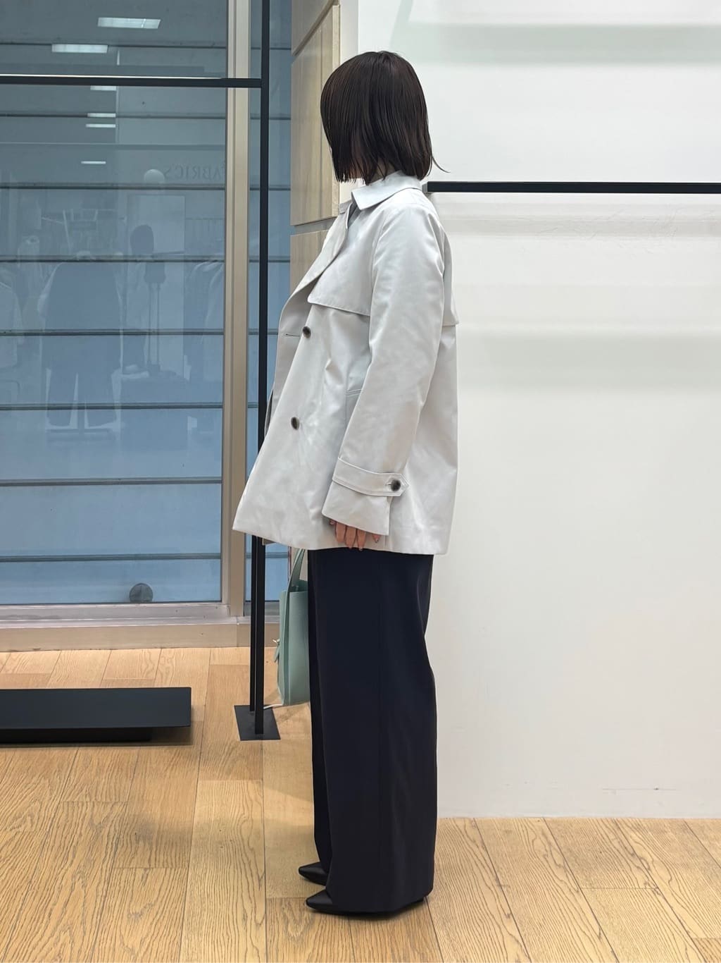 asamiさんの「INDIVI｜【洗える／キレイ色】体型カバー無縫製ニット」を使ったコーディネート