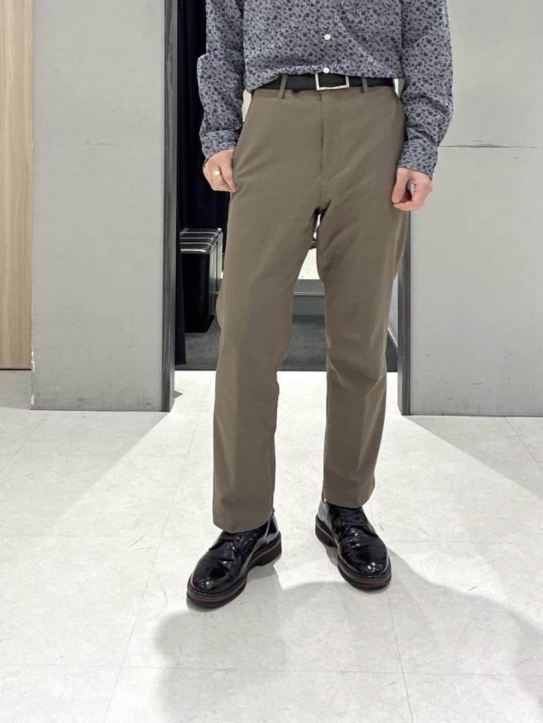 わいずみさんの「TAKEO KIKUCHI｜播州 ドビーストライプ フラワーシャツ」を使ったコーディネート