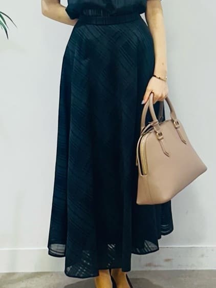 Miwaさんの「UNTITLED｜【アンサンブル可/薄手】ベーシッククルーネックカーディガン」を使ったコーディネート