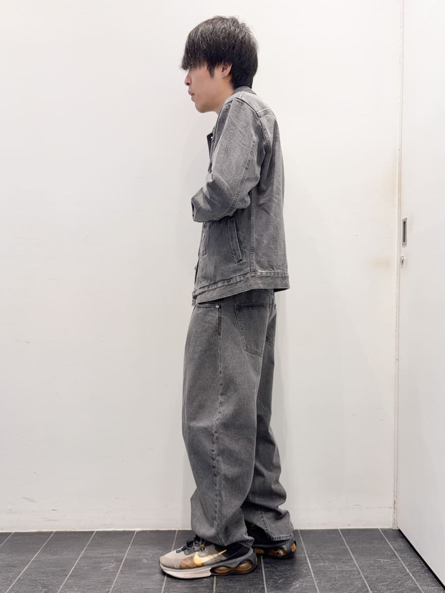 ちびちゃんさんの「THE SHOP TK｜【大人にも取り入れやすい】デニムジャケット セットアップ可/洗濯機OK」を使ったコーディネート