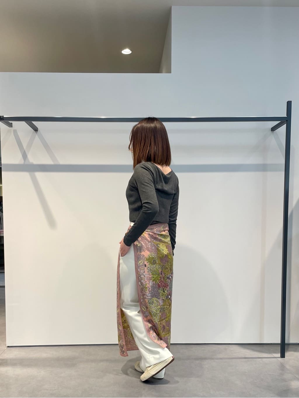 amiさんの「INDIVI｜Timeless｜ストレートフレアパンツ」を使ったコーディネート