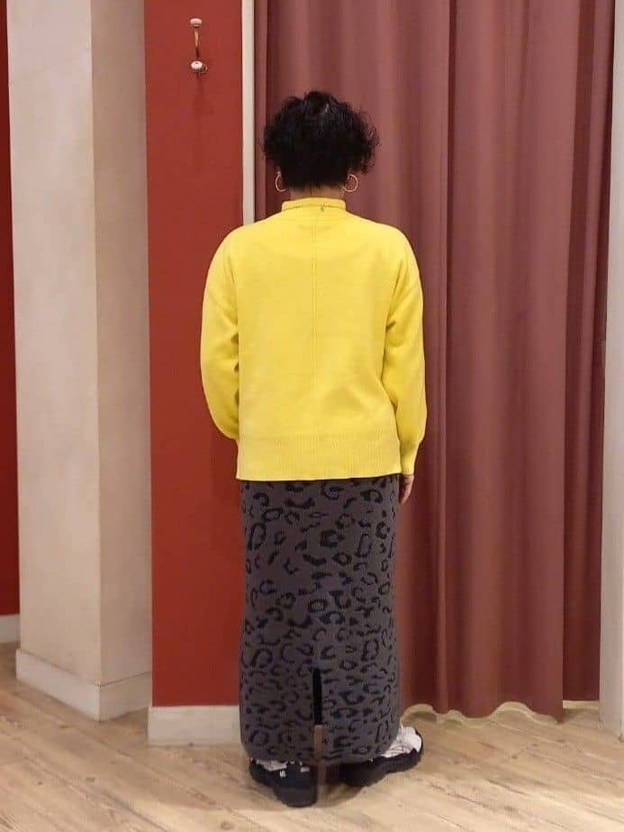 cameさんの「SHOO･LA･RUE｜【洗濯機可/S-LL】厚すぎない　ゆったりシンプルもちもちニット」を使ったコーディネート