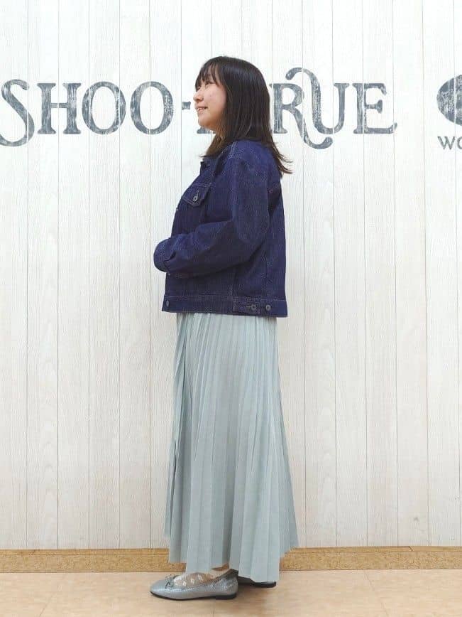 とろろさんの「SHOO･LA･RUE｜【SHOO・LA・RUE DENIM】羽織るだけでこなれる　オーバーサイズデニムジャケット」を使ったコーディネート
