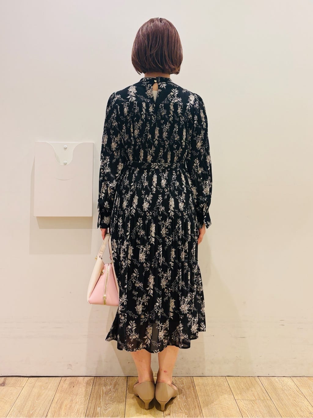 YUKOさんの「index｜ヴィンテージクロスノーカラーロングコート【洗濯機OK／ストレッチ／イージーアイロン】」を使ったコーディネート