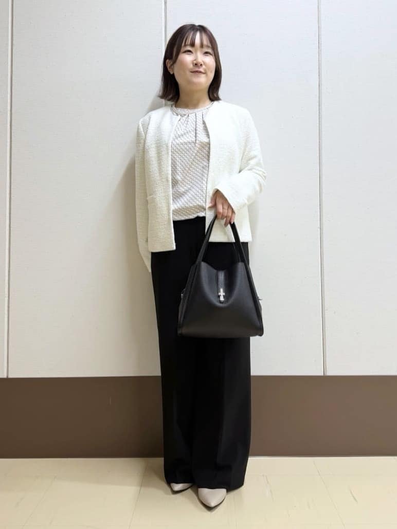 Rikoさんの「INDIVI｜【洗える／透けにくい】ダイヤ柄プリントブラウス」を使ったコーディネート