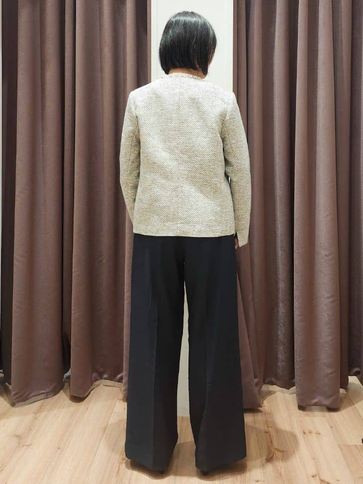 さくさんの「grove｜【ハレの日・通勤】きちんとからカジュアルまで着回せる、ミドル丈ツイードジャケット」を使ったコーディネート