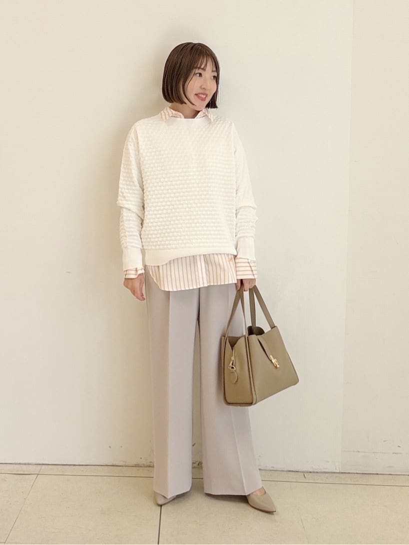 yoshiyaさんの「INDIVI｜【ラム革／美脚／通勤】レザーパンプス」を使ったコーディネート