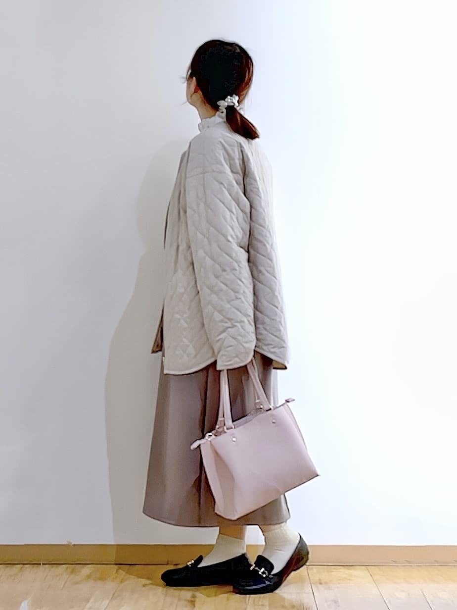 かのさんの「SHOO･LA･RUE｜【洗濯機可】上品で華やか スタンドフリルブラウス」を使ったコーディネート