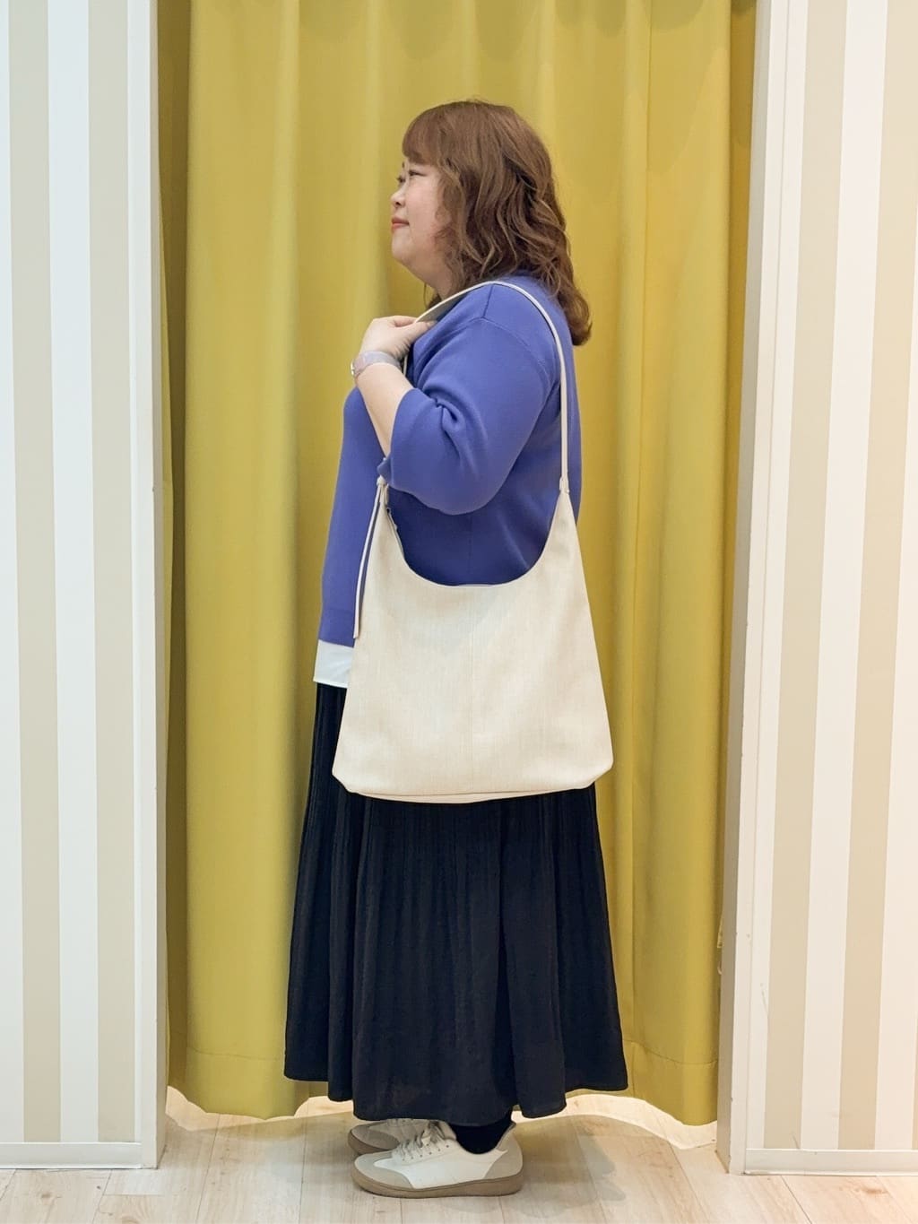 kotoさんさんの「SHOO･LA･RUE｜【高レビュー/洗濯機可/S-LL】さらに軽くなった スポンディッシュ裾フェイクトップス」を使ったコーディネート