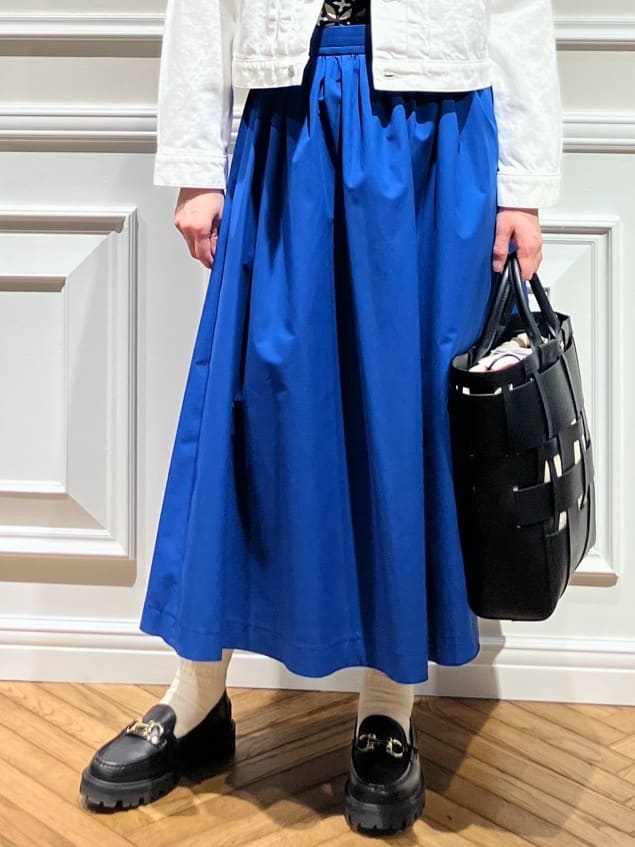 TSUKUIさんの「DRESSTERIOR｜【ウォッシャブル】バンドカラー ホワイトＧジャン」を使ったコーディネート