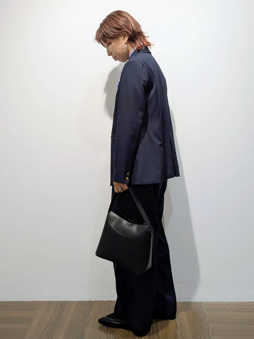 4410さんの「THE SHOP TK｜【通勤にもデイリーにも】CAVIAN 金ボタンダブルブレストジャケット」を使ったコーディネート