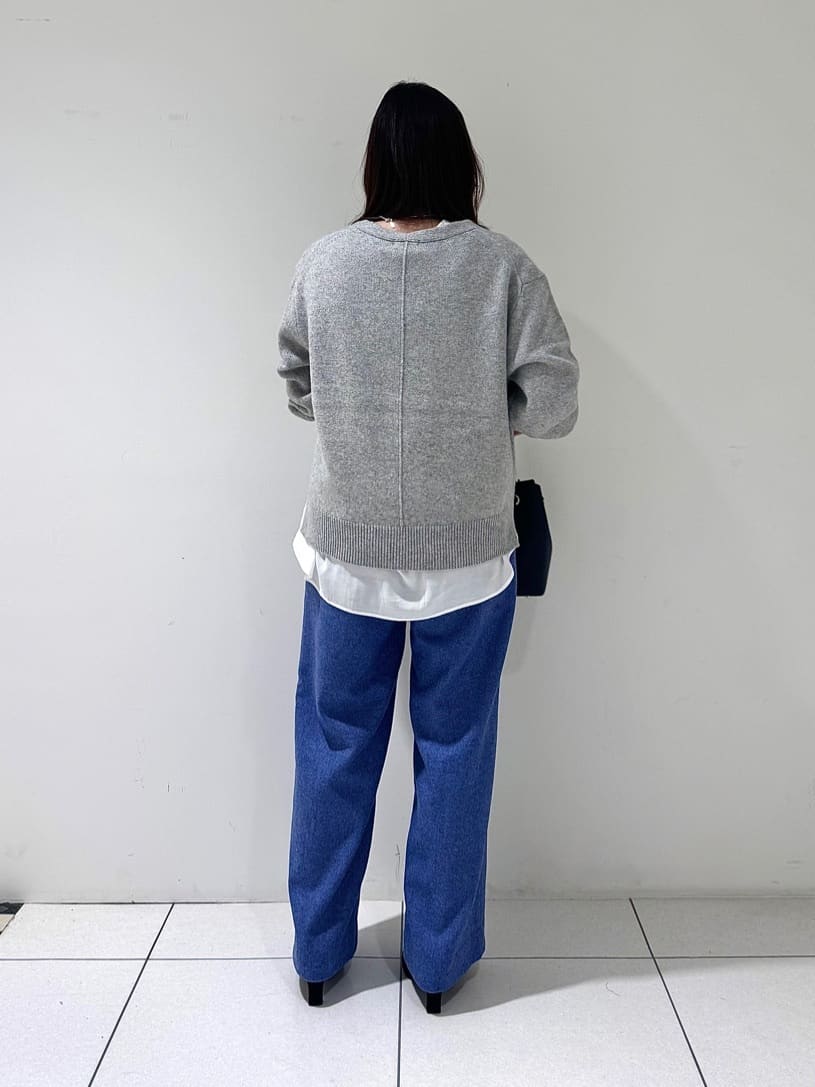 そんさんの「INDIVI｜【きれいめ／ラメ】シャイニーローン ドレーピーブラウス」を使ったコーディネート