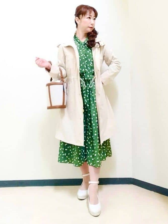 花さんの「Reflect｜【セレモニー／通勤／おでかけに◎】フラワープリントボウタイワンピース」を使ったコーディネート