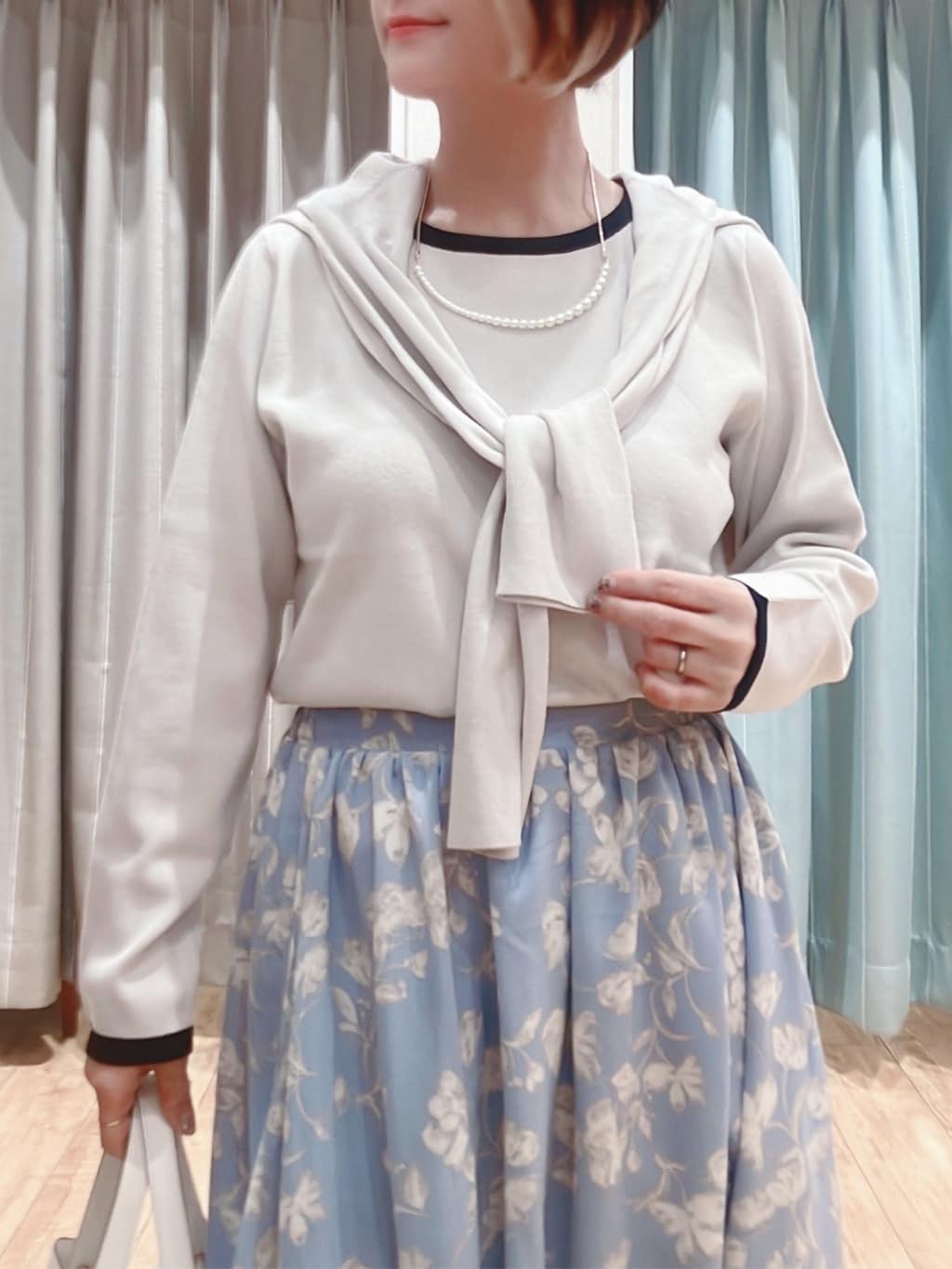 aaamiさんの「SHOO･LA･RUE｜【洗濯機可/S-LL/アンサンブル可】すっきりと好印象 配色クルーネックニット」を使ったコーディネート