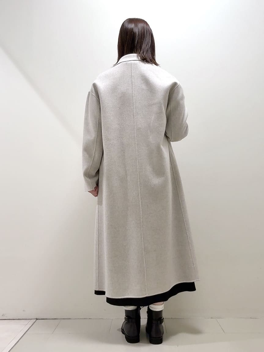 YUIさんの「UNTITLED｜【ロング丈/軽やか】テーラード　リバーコート」を使ったコーディネート