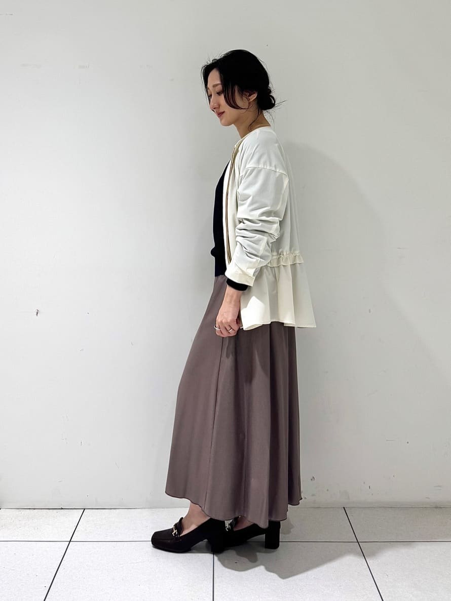 そんさんの「INDIVI｜【ウール混ラメ素材】Vネック煌めきニット」を使ったコーディネート