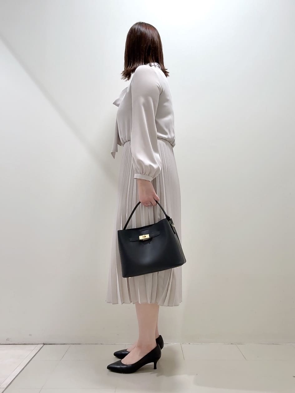 YUIさんの「UNTITLED｜【仕事着/スーツ】ファンシーツイード ジャケット」を使ったコーディネート