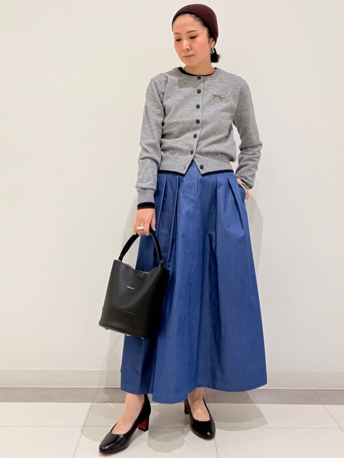 MIYAKAWAさんの「DRESSTERIOR｜【接触冷感/吸水速乾】クールタッチ デニムライク タックスカート」を使ったコーディネート