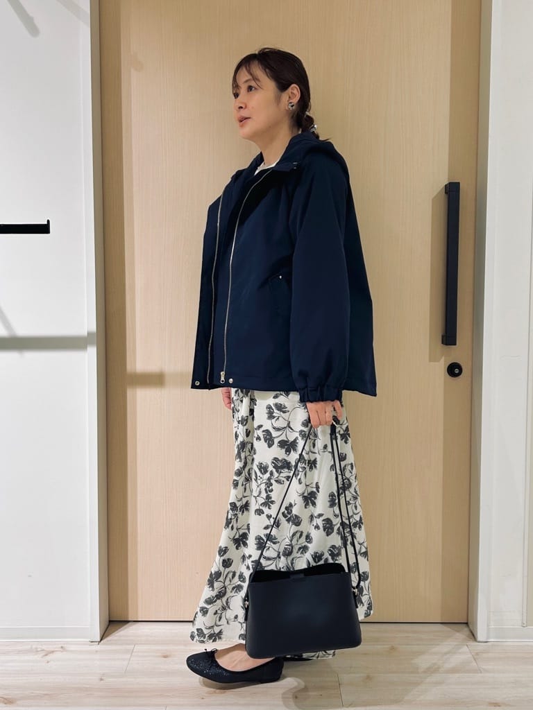 funafunaさんの「SHOO･LA･RUE｜コンパクトながらしっかり入る 一枚革風 3層ショルダーバッグ」を使ったコーディネート