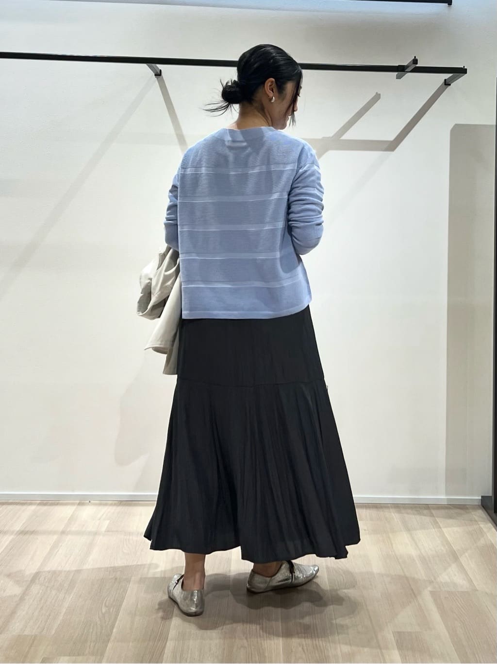 TOMOMIさんの「UNTITLED｜◆【ゆったり/洗える】クロップドニットプルオーバー」を使ったコーディネート