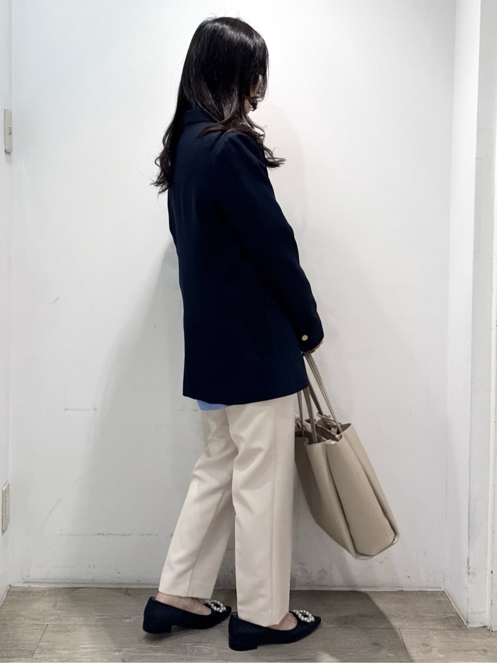 yuicciさんの「OPAQUE.CLIP｜金ボタンダブルブレストテーラードジャケット／セットアップ対応【洗える】」を使ったコーディネート