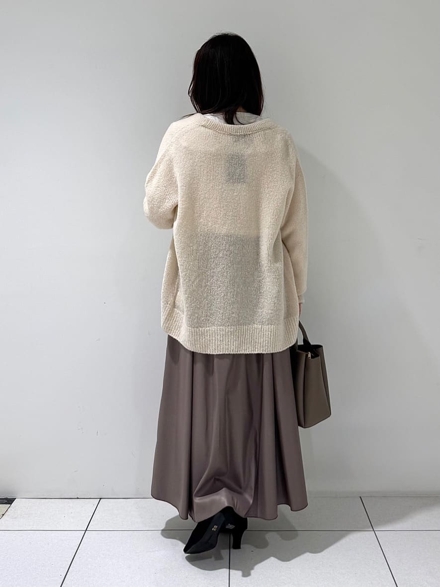 そんさんの「INDIVI｜【エアリー素材】ブークレ着流しニットカーディガン」を使ったコーディネート
