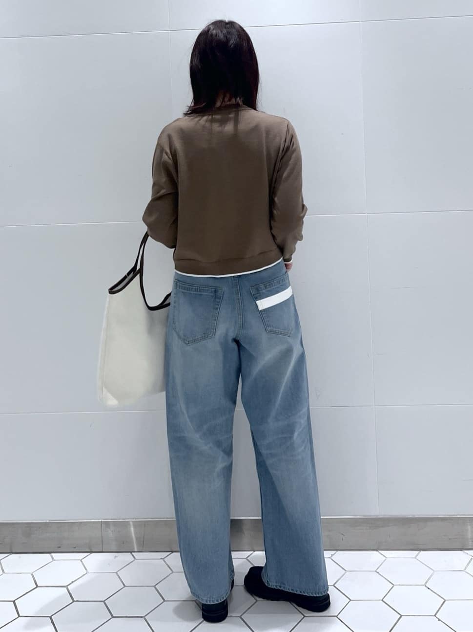 Makinoさんの「Dessin｜【2点セット・洗える】ニットカーディガン&times;ノースリーブワンピース」を使ったコーディネート