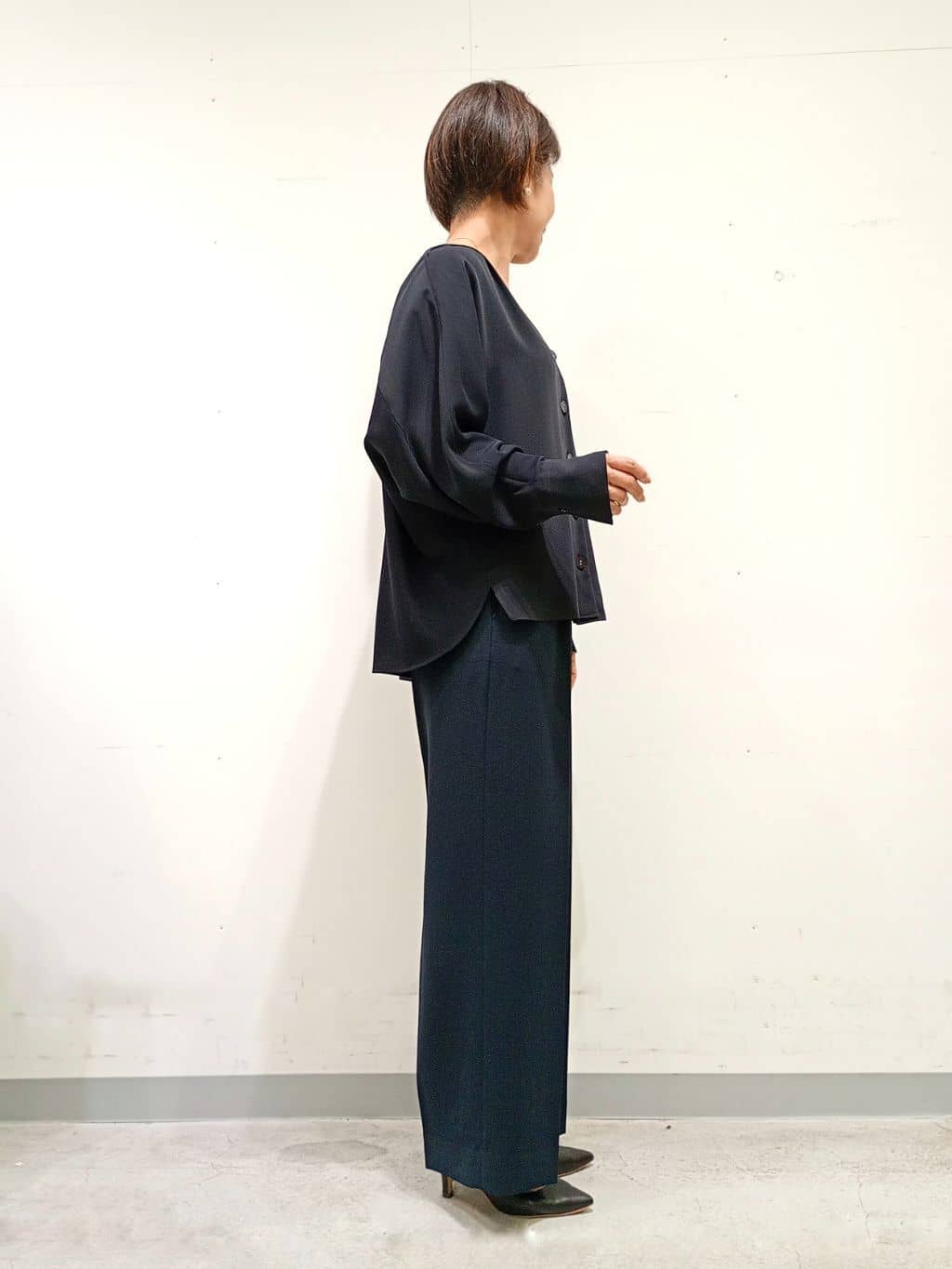 Kさんの「INDIVI｜【褒められパンツ／洗える／ウエストゴム】ワイドタックパンツ」を使ったコーディネート