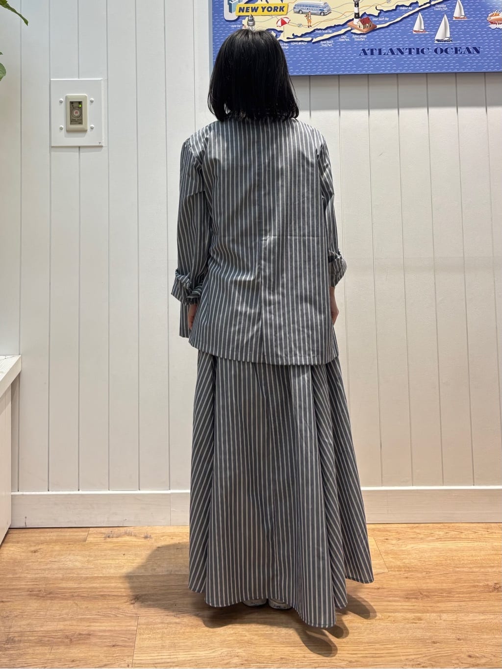 OKADAさんの「Dessin｜【セットアップ可/洗える】先染めストライプフレアスカート」を使ったコーディネート