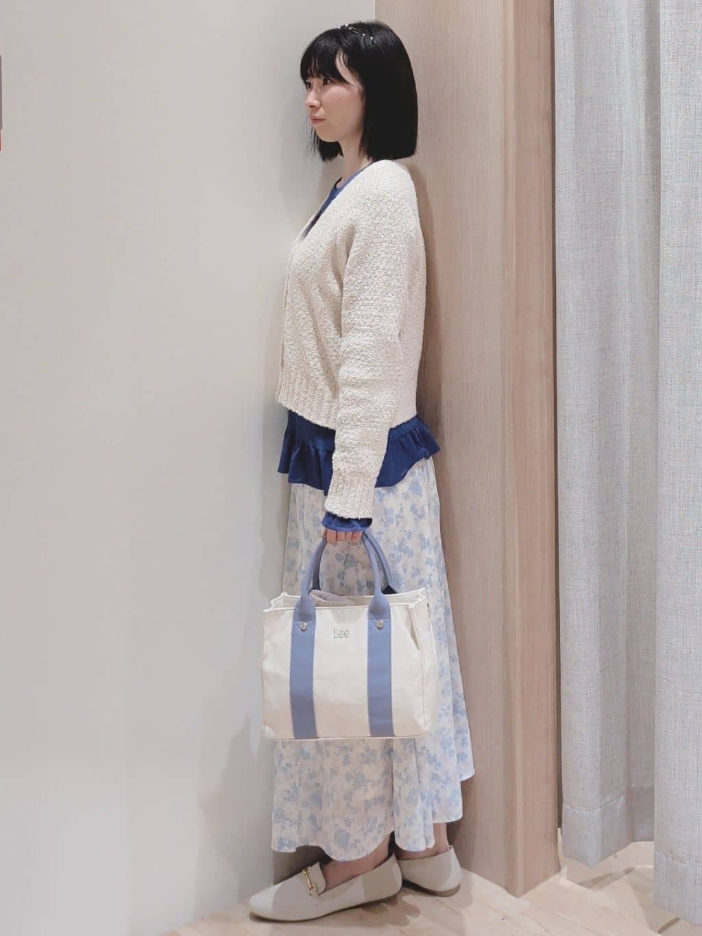 Yuiさんの「grove｜高評価！【洗える】リラックスして着たい、Vネックカーディガン」を使ったコーディネート