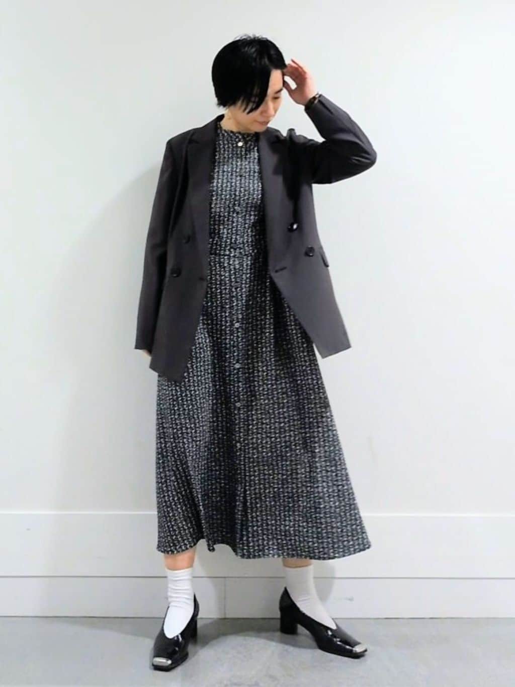 ミズタさんの「UNTITLED｜【新色追加/セットアップ可】エアリー ダブルブレストジャケット」を使ったコーディネート