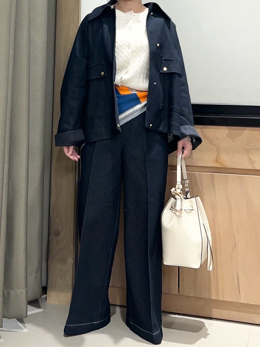 かのさんの「THE SHOP TK｜大人かっこいい 軽やかデニム＆チノブルゾン」を使ったコーディネート