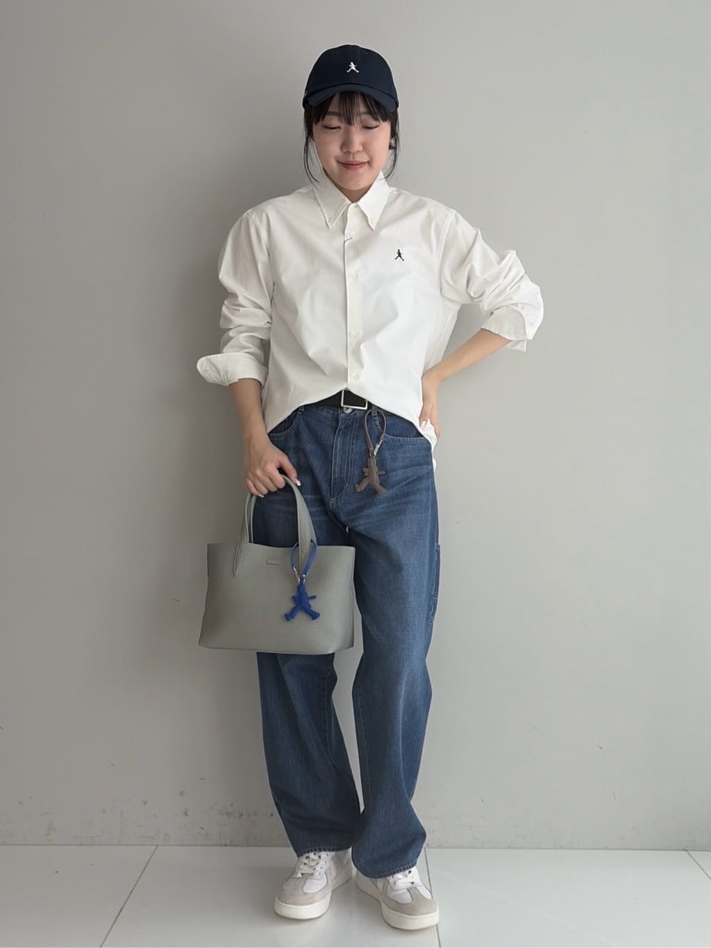 Akutagawaさんの「TAKEO KIKUCHI｜【BOWLER HAT LABEL】ボーラーハットウォーカー刺繍 ボタンダウンシャツ」を使ったコーディネート