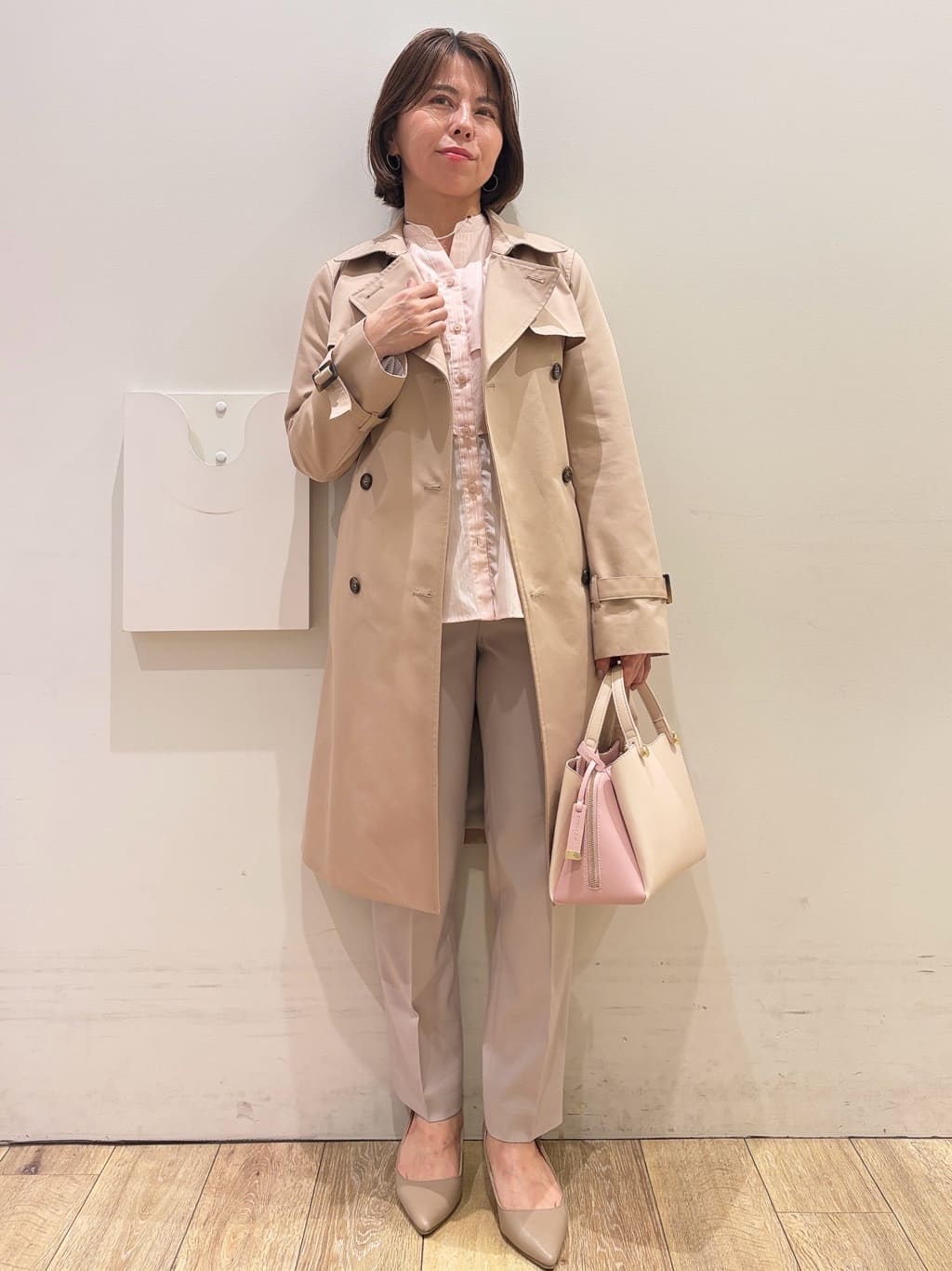 YUKOさんの「index｜フリルキーネックシャツ【洗濯機OK／イージーアイロン／防シワ】《XS～LL／7col》」を使ったコーディネート