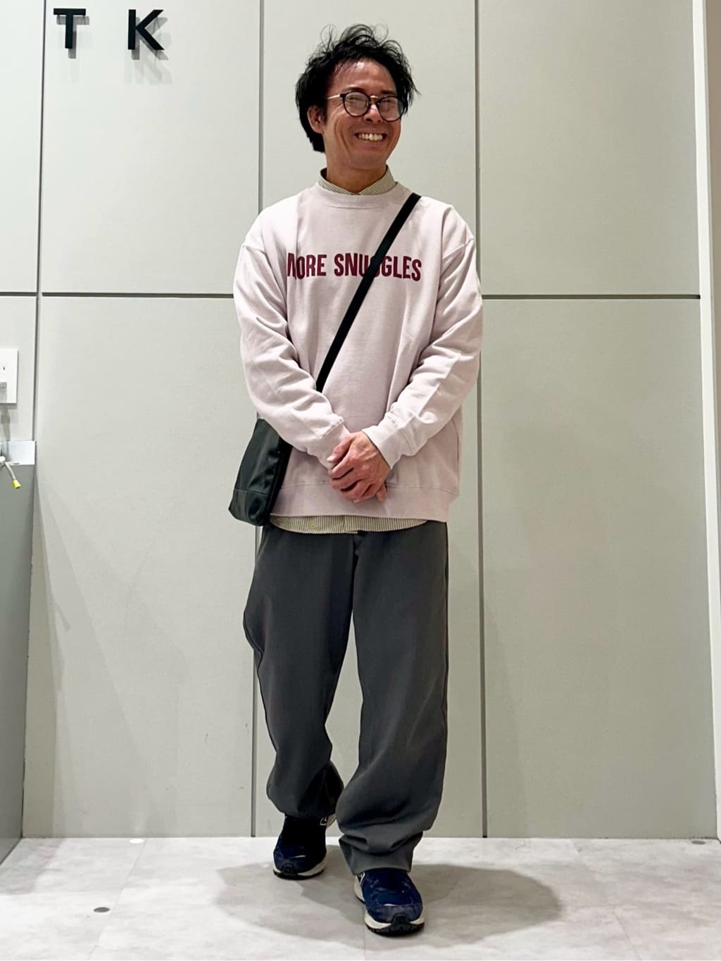 KENJI Iさんの「THE SHOP TK｜PEANUTS ／ ピーナッツ スヌーピー ミニ裏毛スウェット」を使ったコーディネート