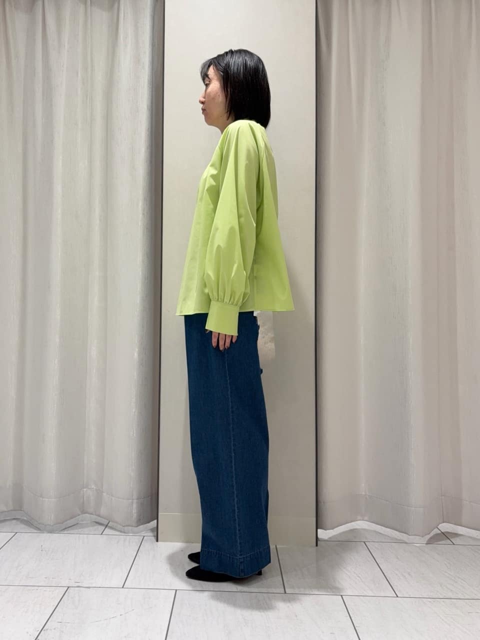 わたなべさんの「UNTITLED｜【洗える/オンオフ使える】タイプライタースタンドネックブラウス」を使ったコーディネート