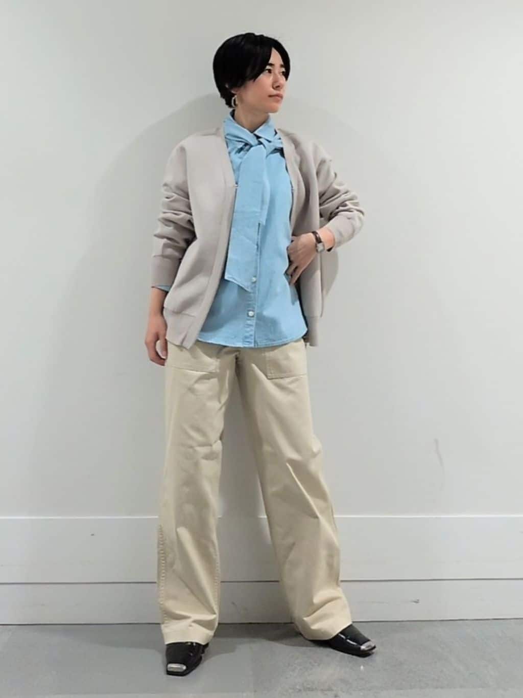 ミズタさんの「UNTITLED｜◆【軽羽織り/セットアップ可】ジップアップニットカーディガン」を使ったコーディネート
