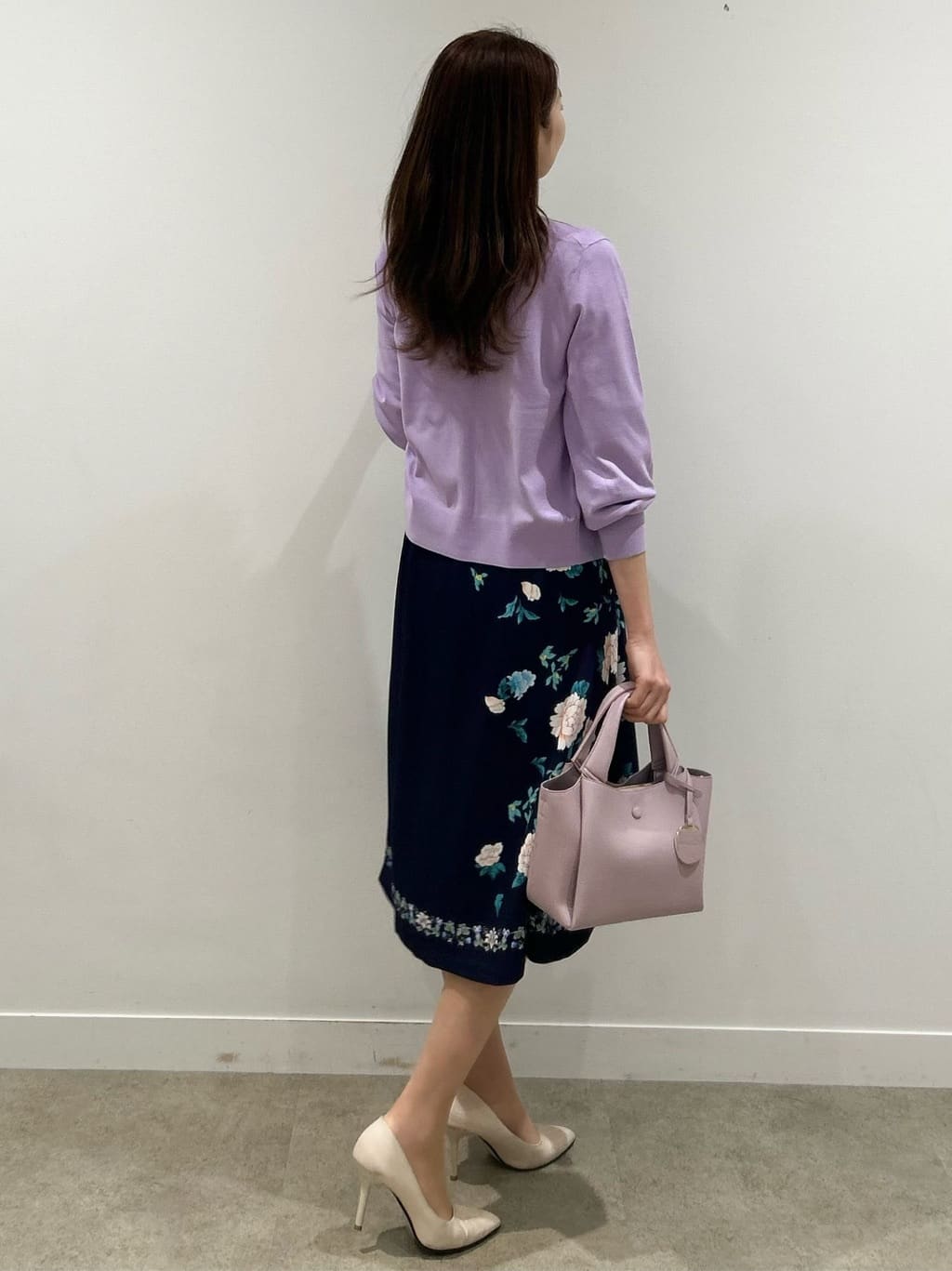hayaseさんの「SunaUna｜【SS～Lサイズ展開／フラワー刺繍】クラフトカーディガン」を使ったコーディネート
