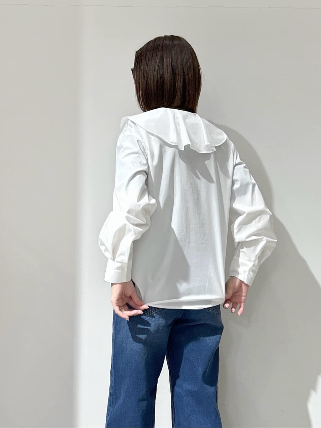 NAKAさんの「OPAQUE.CLIP｜ワイドストレートデニムパンツ【洗濯機OK】《S～LL》」を使ったコーディネート