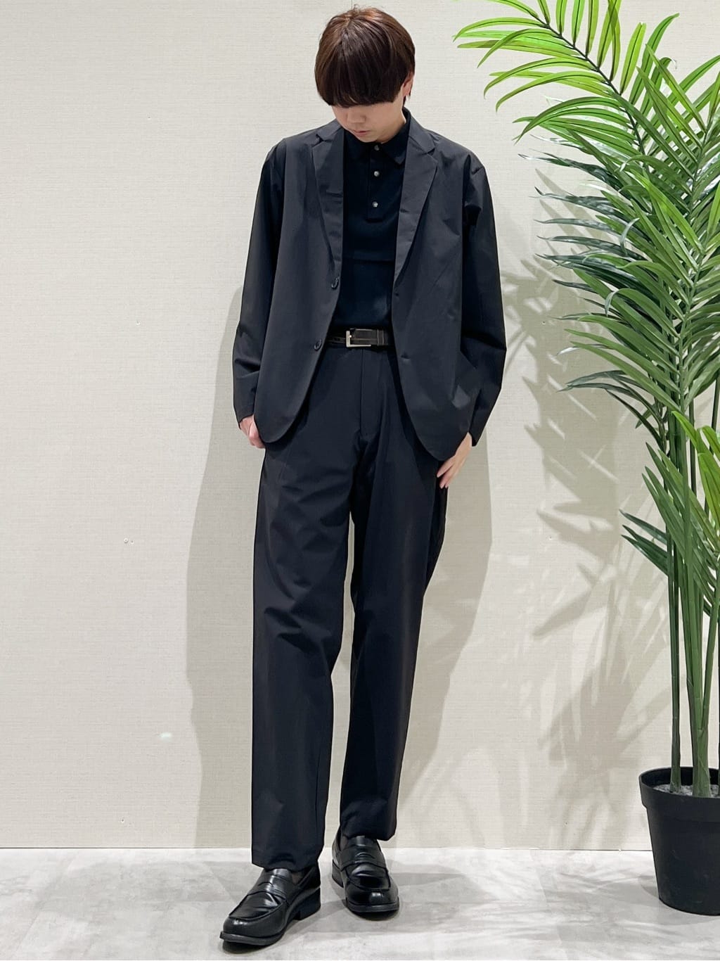SHI-MAさんの「THE SHOP TK｜《KURO》コーデュラナイロン ジャケット セットアップ可／防シワ／撥水／ストレッチ」を使ったコーディネート