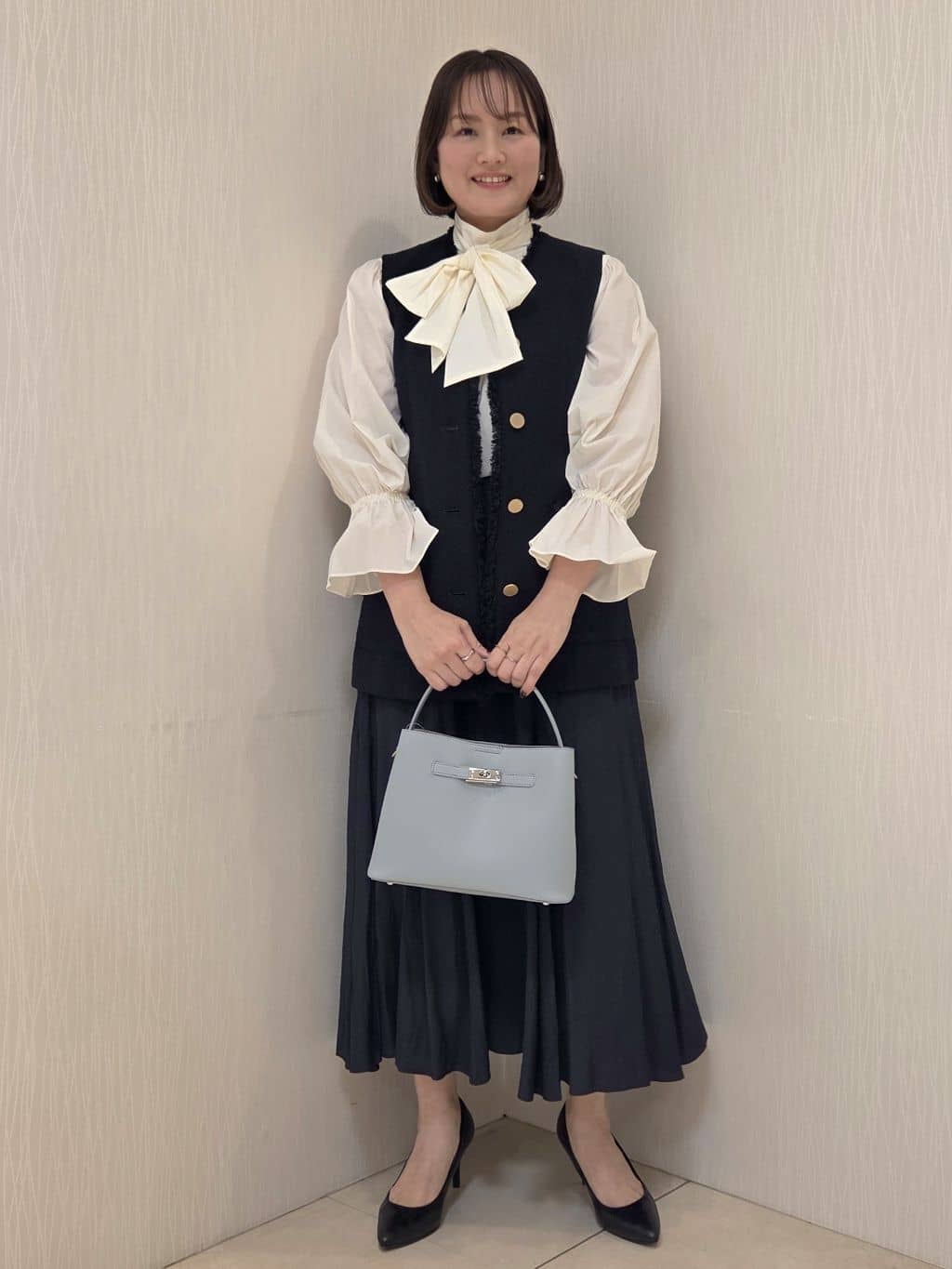 naokoさんの「UNTITLED｜【オンオフ使える】スラブツイード ジレ」を使ったコーディネート