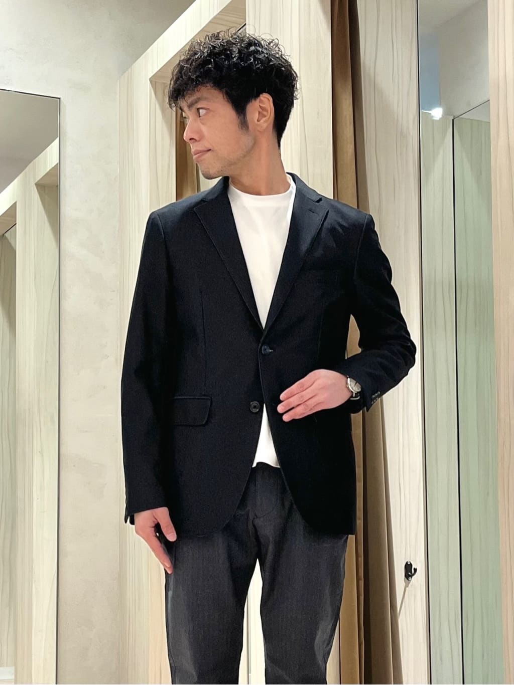 URAさんの「TAKEO KIKUCHI｜【ダウンライナー付き】ドビースタンドカラーコート」を使ったコーディネート