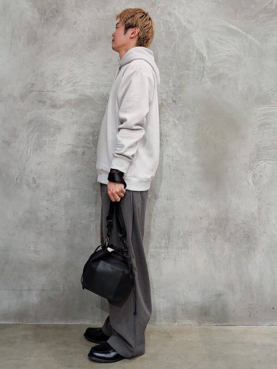 daiさんの「THE SHOP TK｜【さりげない表情が、品よく映える。】ふくれジャカードパーカ」を使ったコーディネート