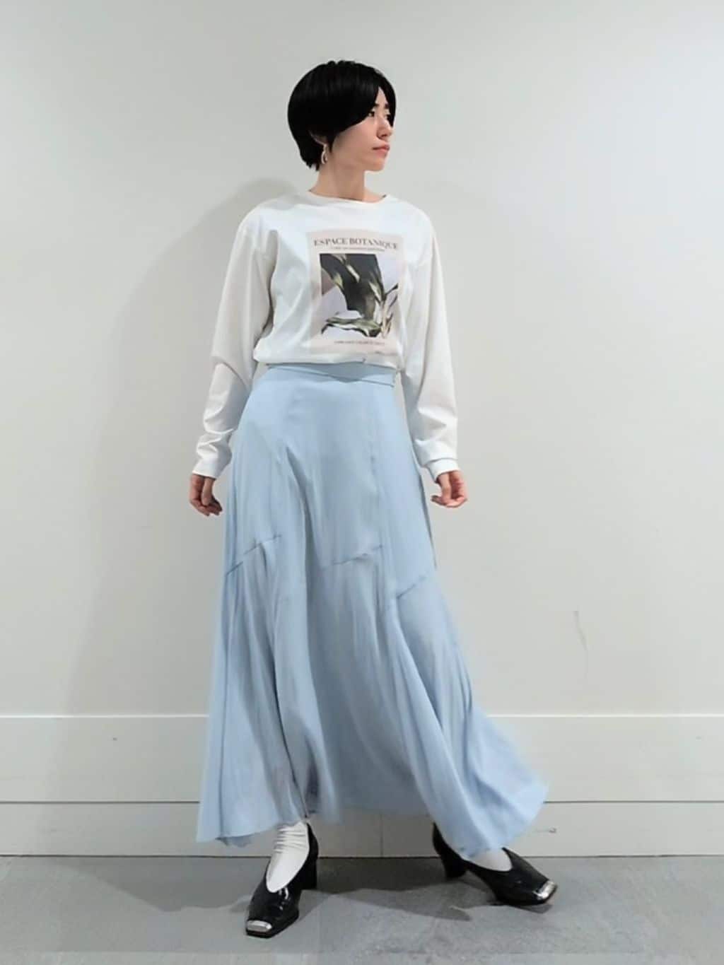 ミズタさんの「UNTITLED｜◆【洗える/後ろウエストゴム】ロングスカート」を使ったコーディネート