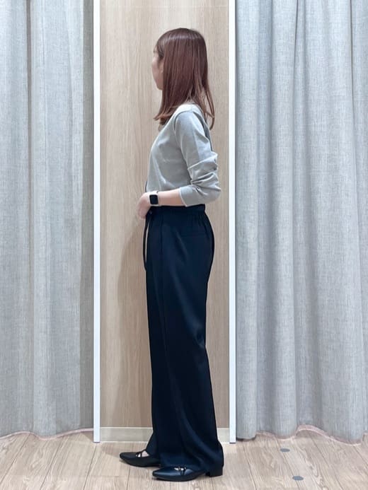 みーちゃんさんの「grove｜【撥水／シルエット2WAY】羽織るだけでサマになる、スタンドネックテントラインコート」を使ったコーディネート