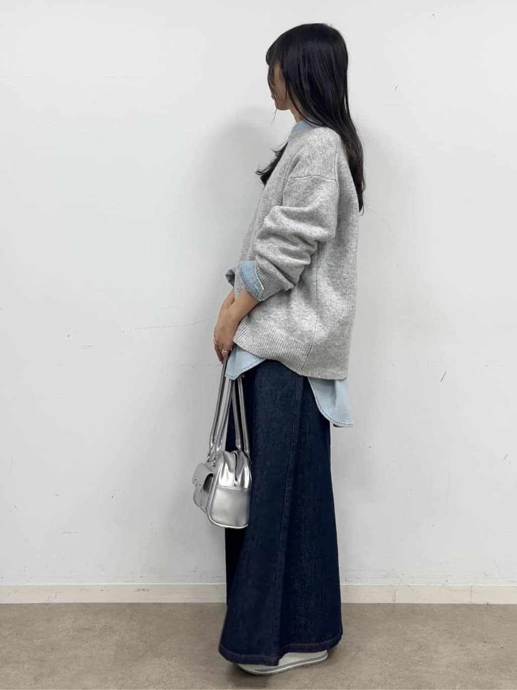 cotaniさんの「SHOO･LA･RUE｜【洗濯機可】お気に入りカラーを身にまとって　ふんわりゆるニット」を使ったコーディネート